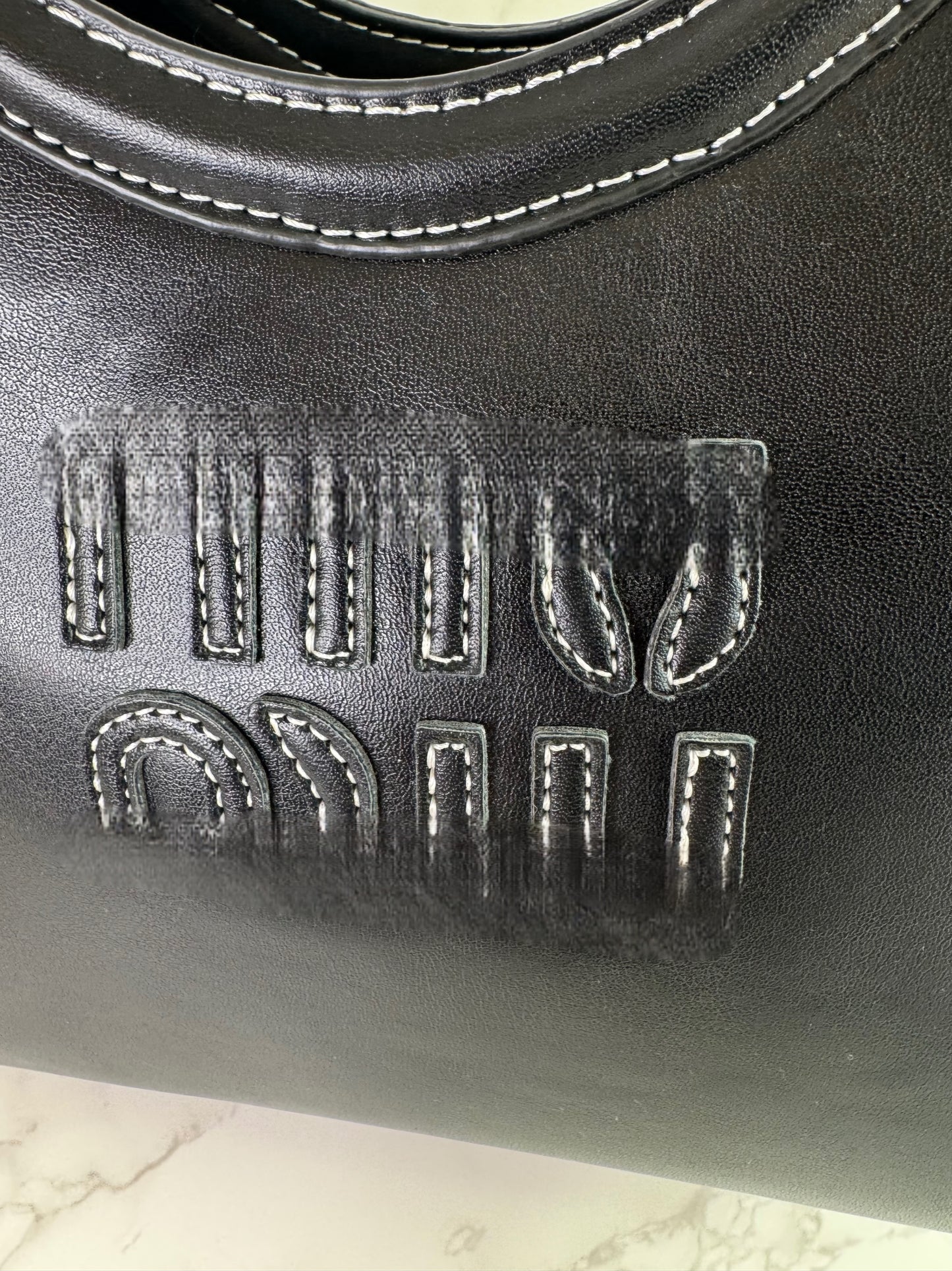 MIU Leather Τσάντα (Μαύρο)