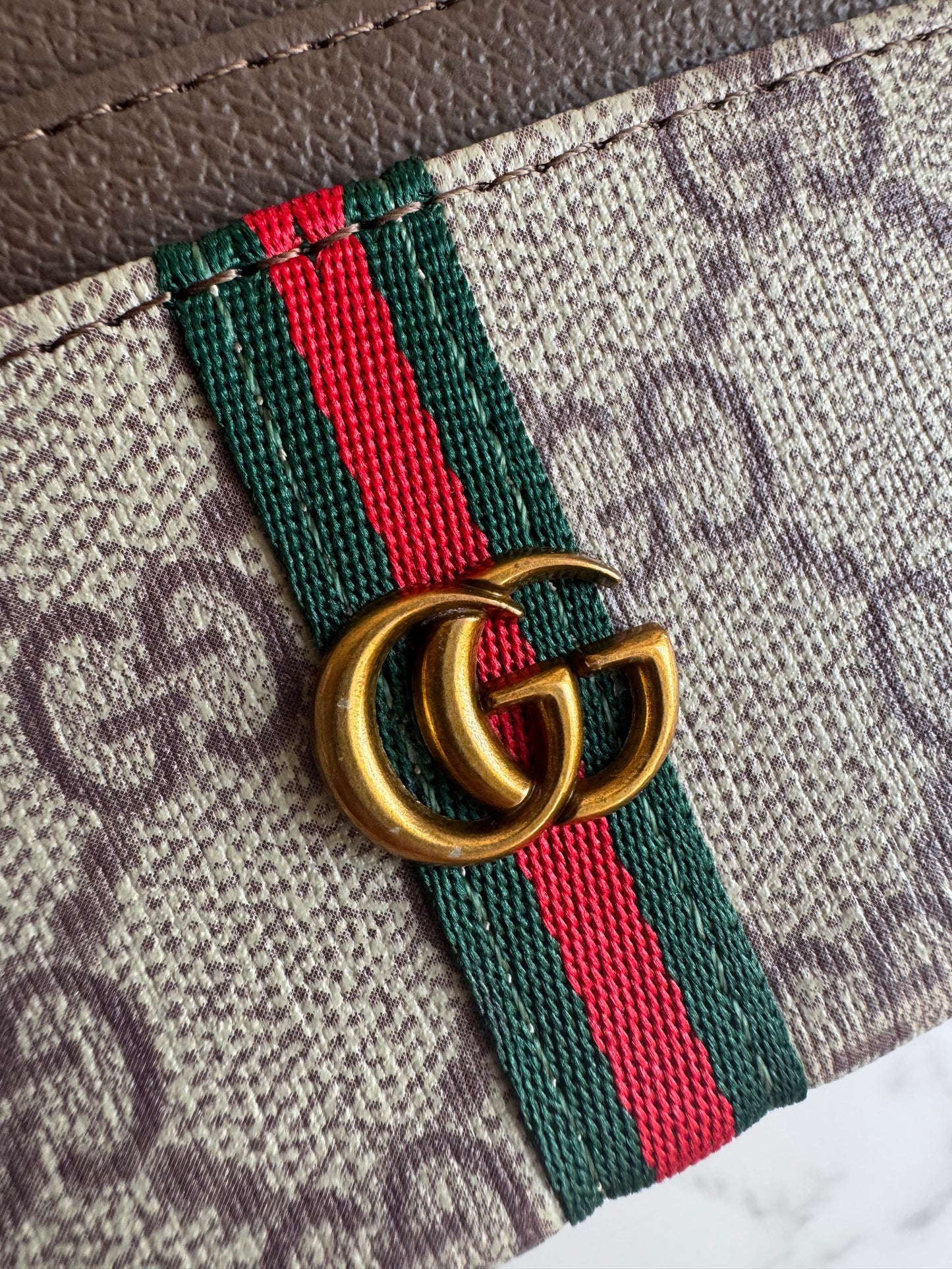 Gigi Red Green Card Holder