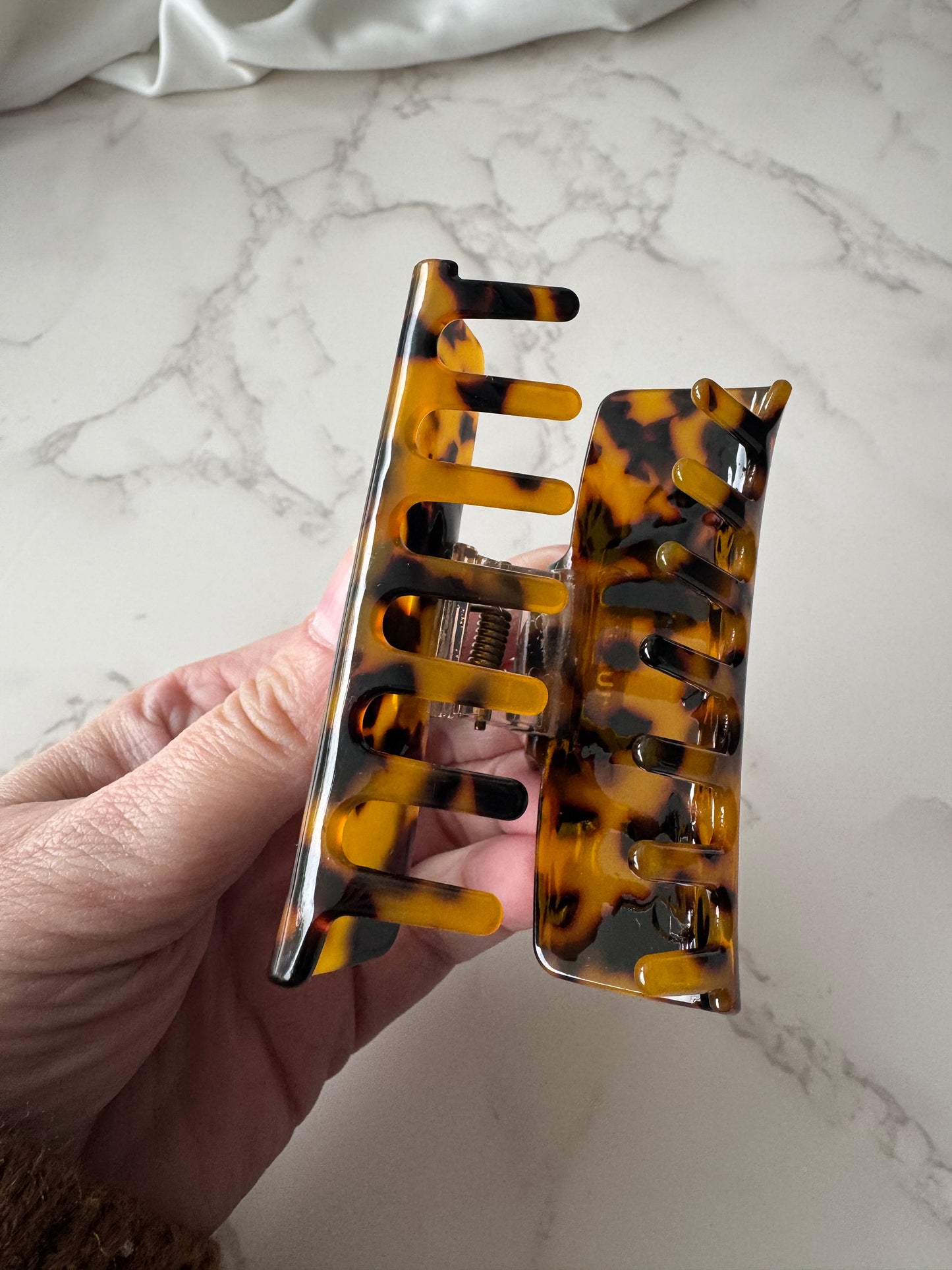 Miu Leopard Κλαμερ
