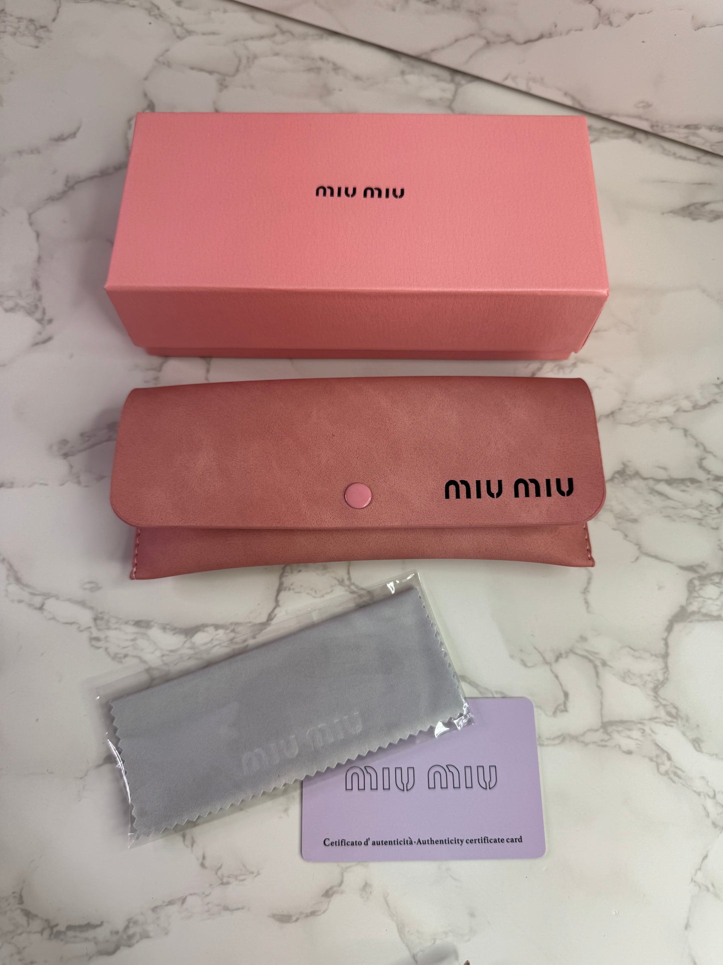 MIU Polygonal Sunglasses
