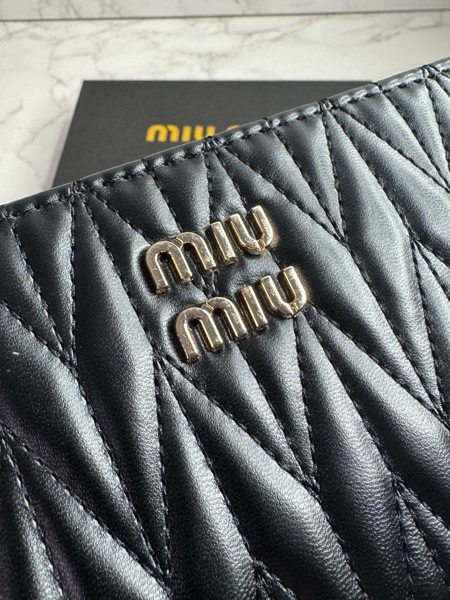 MIU Leather Πορτοφόλι