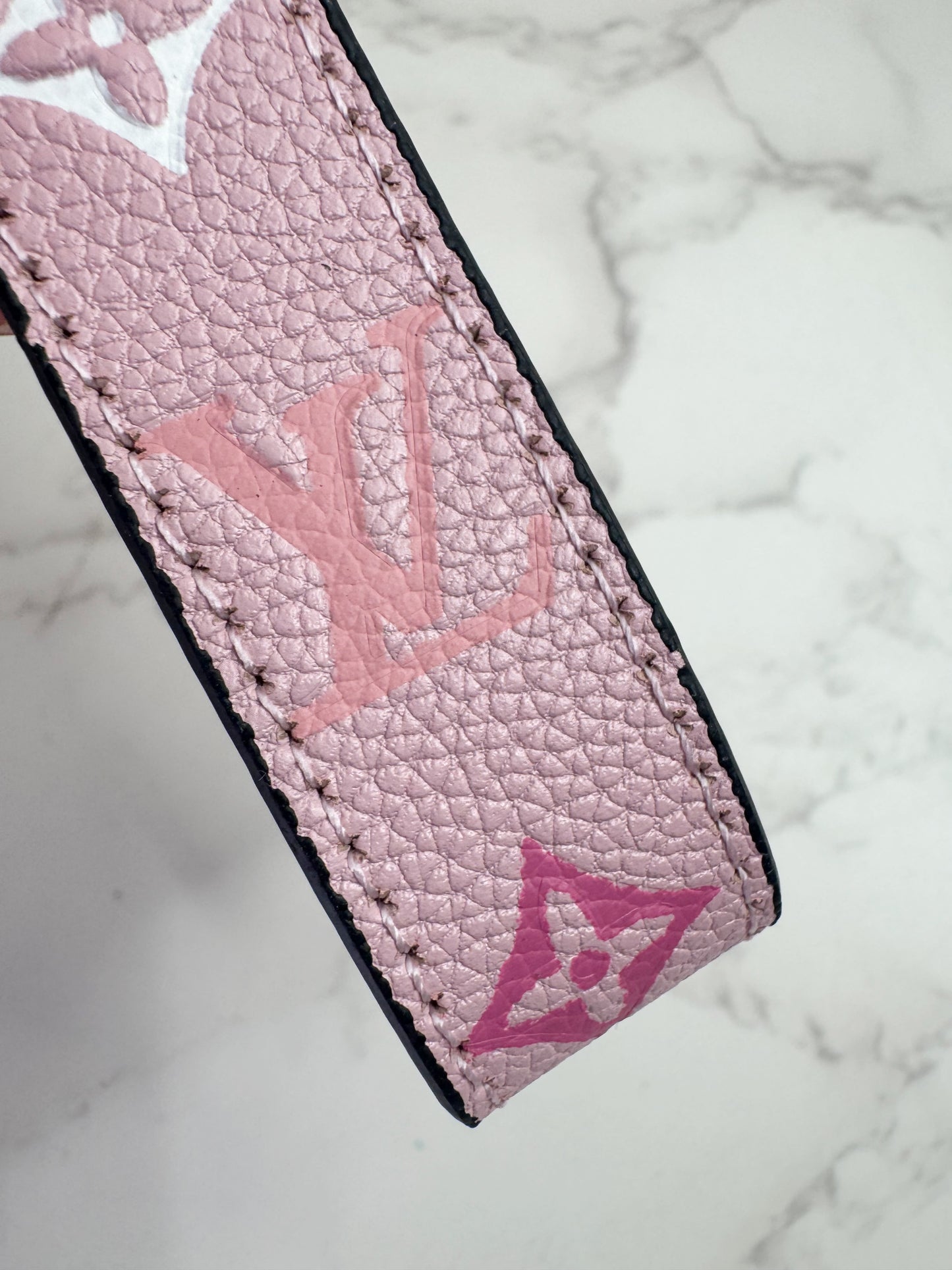 Louiva Charm Keychain