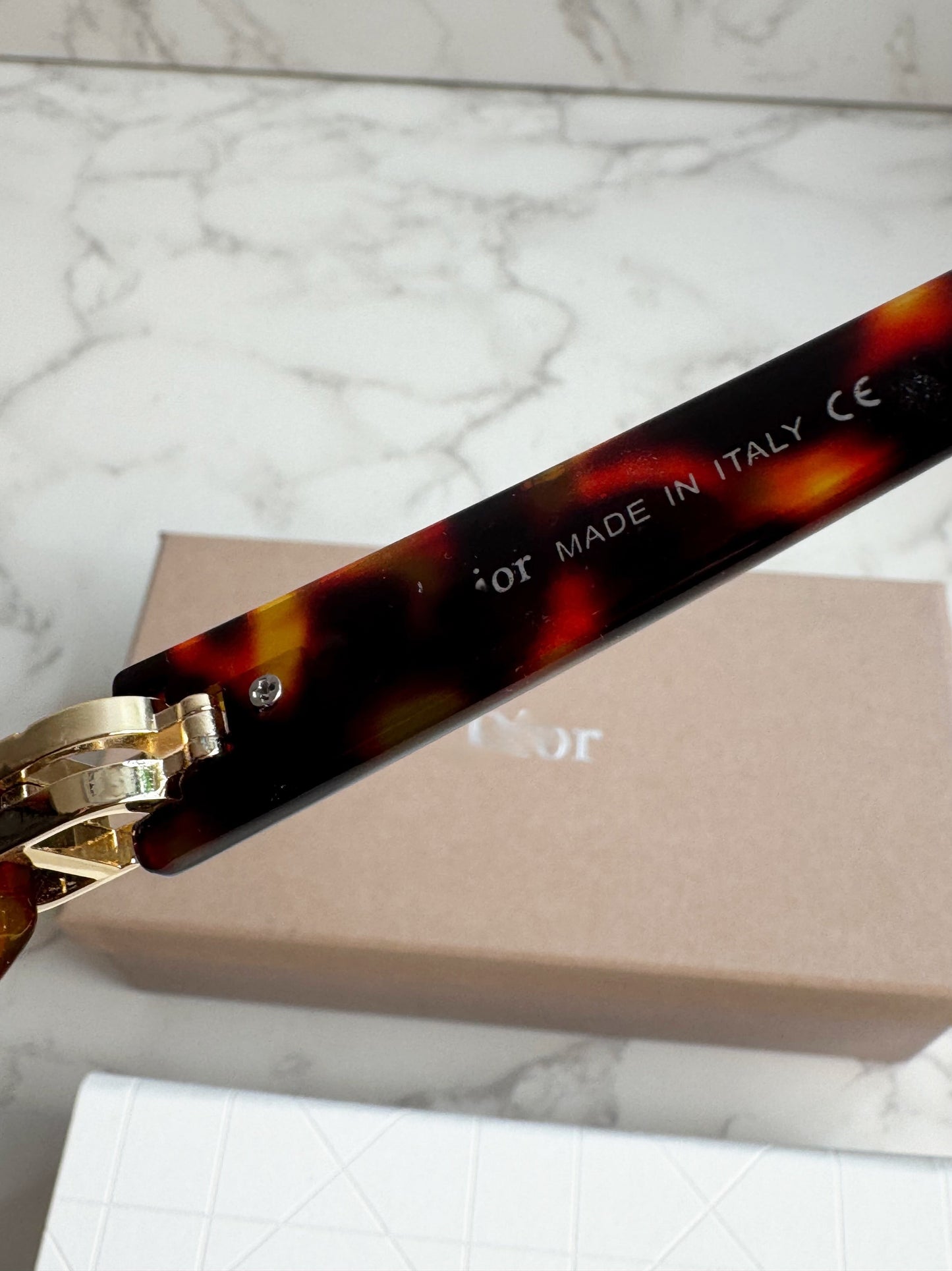 Diora Butterfly Slim Sunglasses