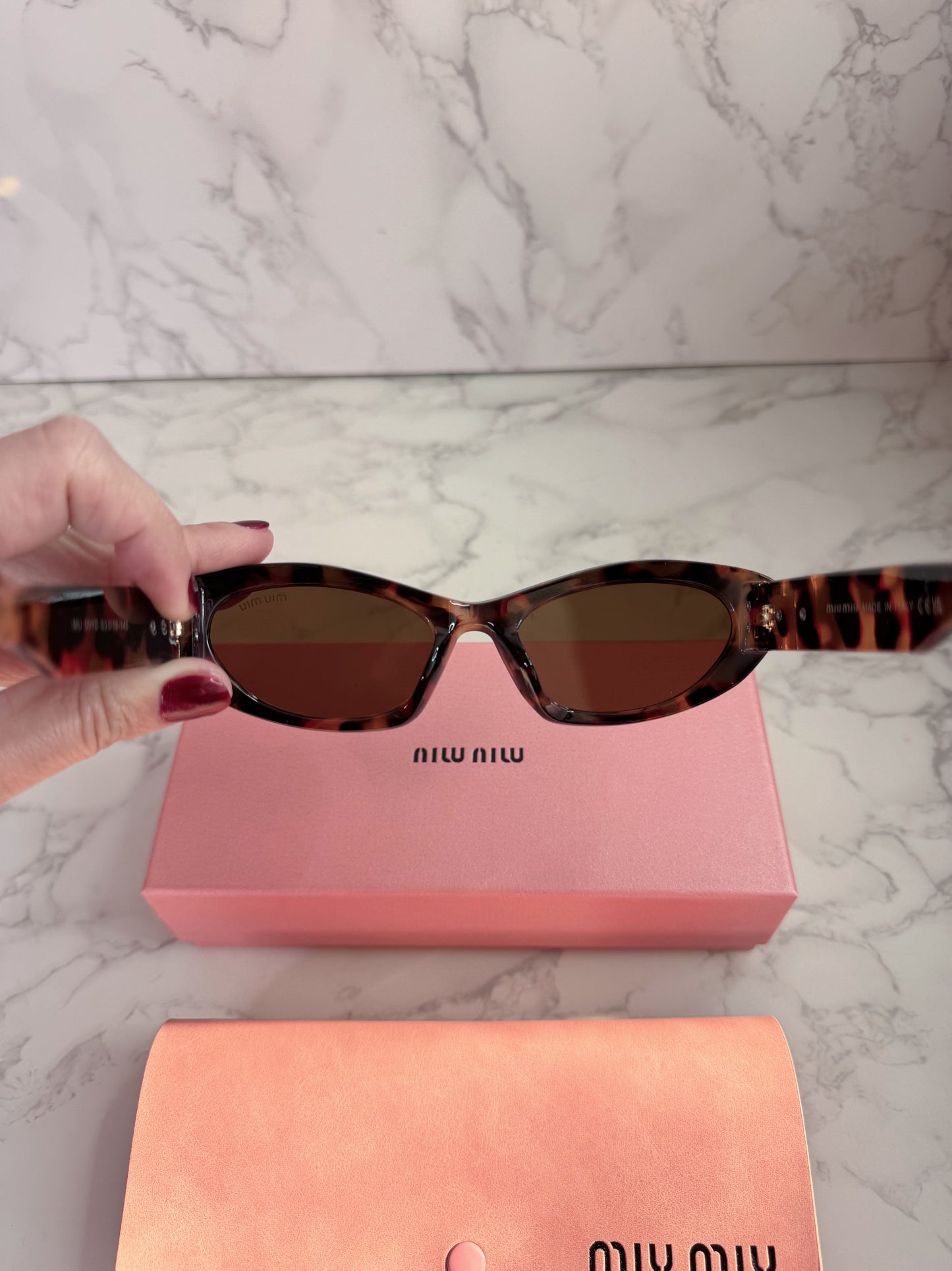 MIU Slim Sunglasses