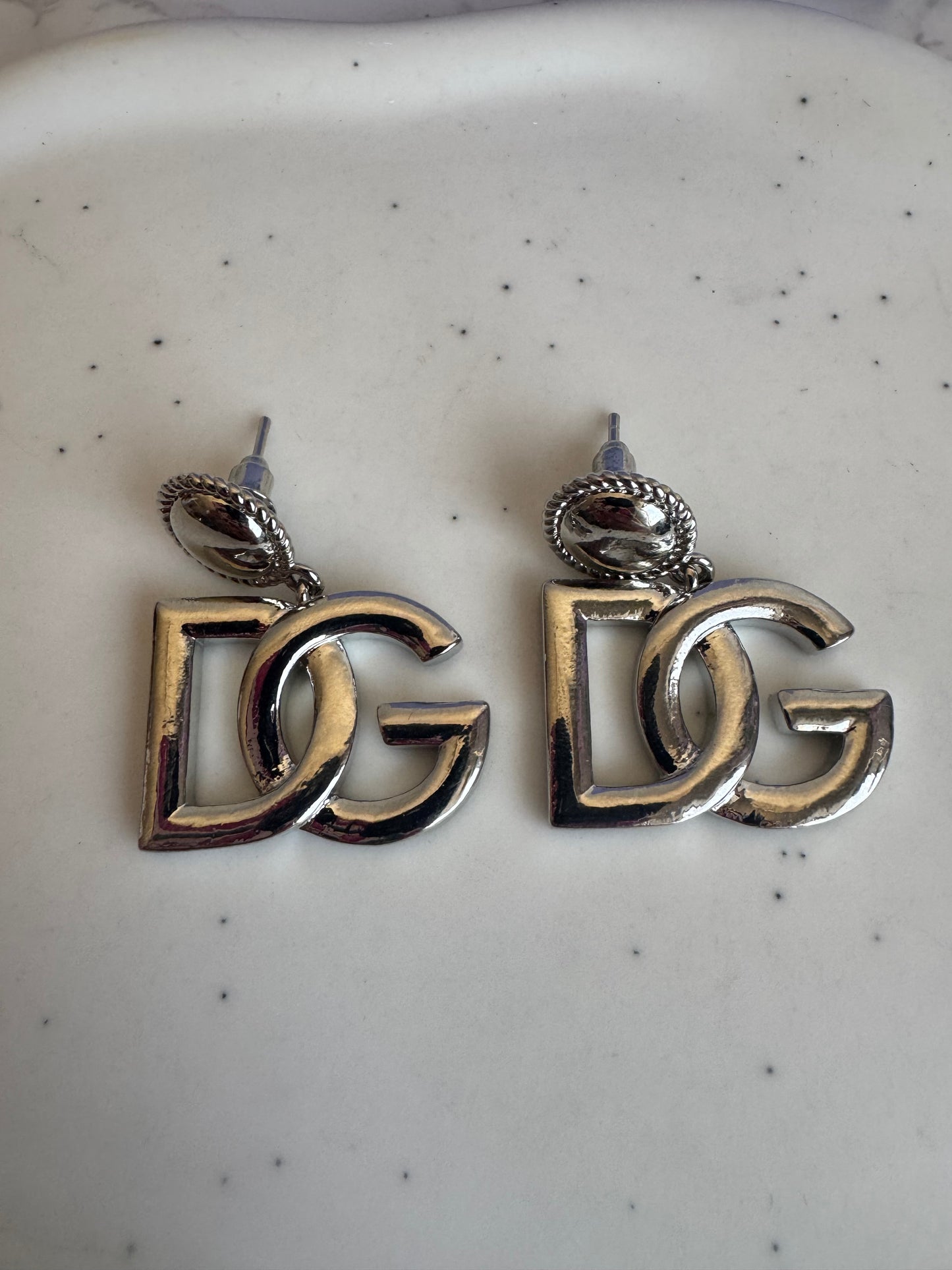 DG Bold Silver (Small)