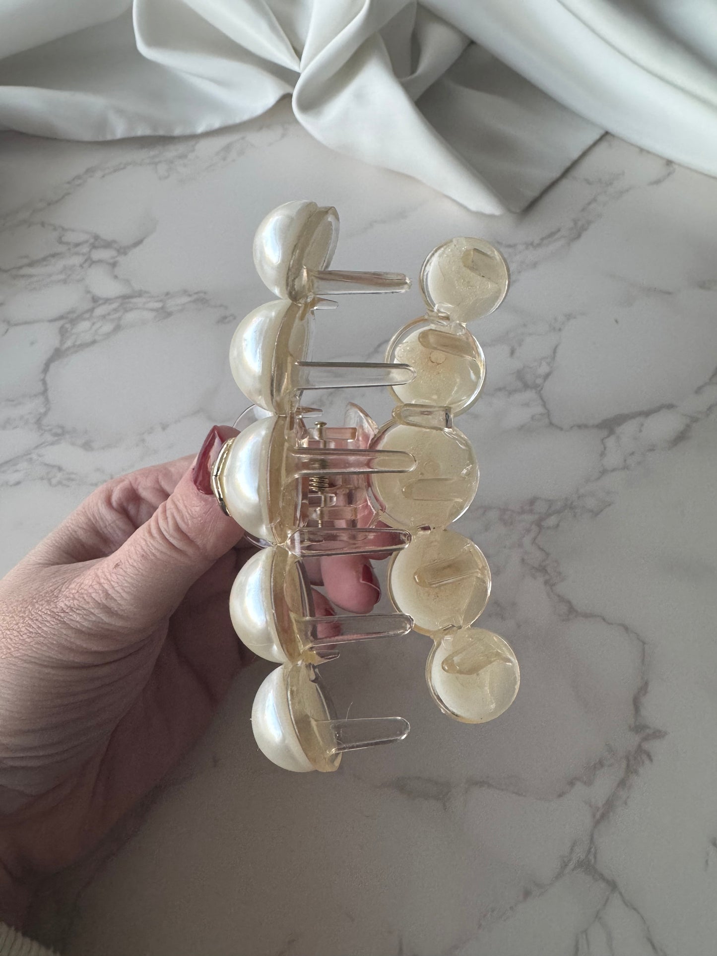 Chanel Pearl Fantasy Hair Clip