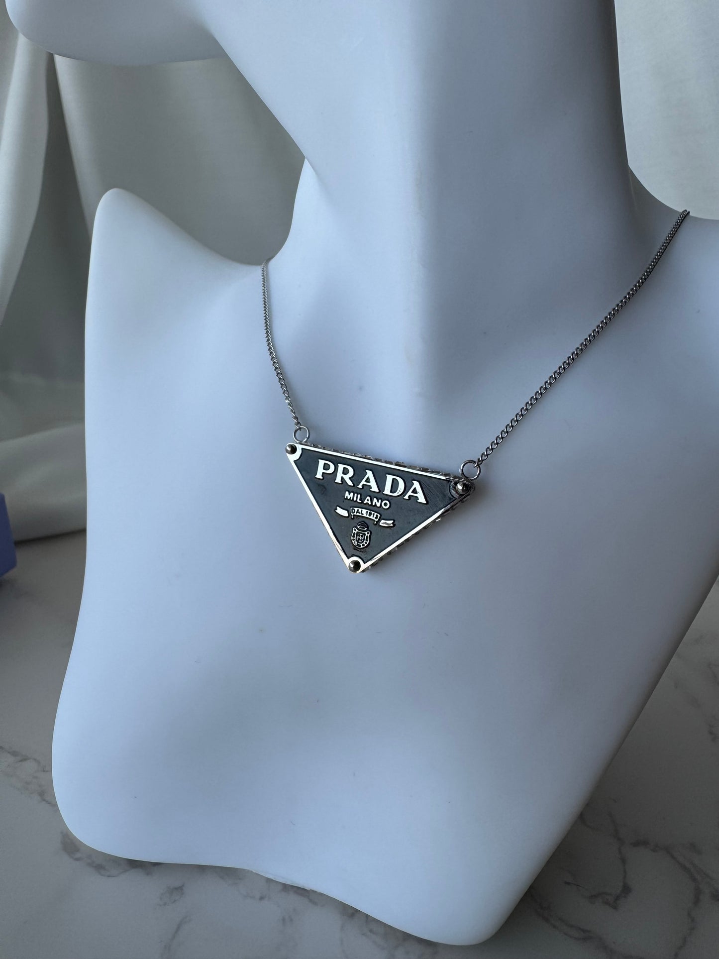 Preda Strassy Triangle Κολιέ