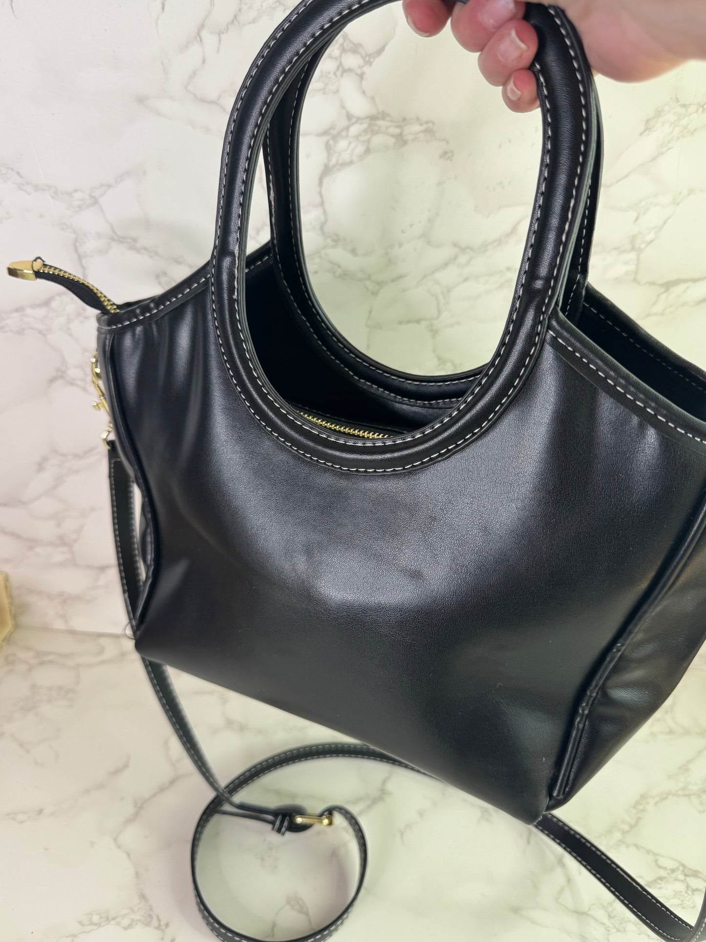MIU Leather Τσάντα (Μαύρο)