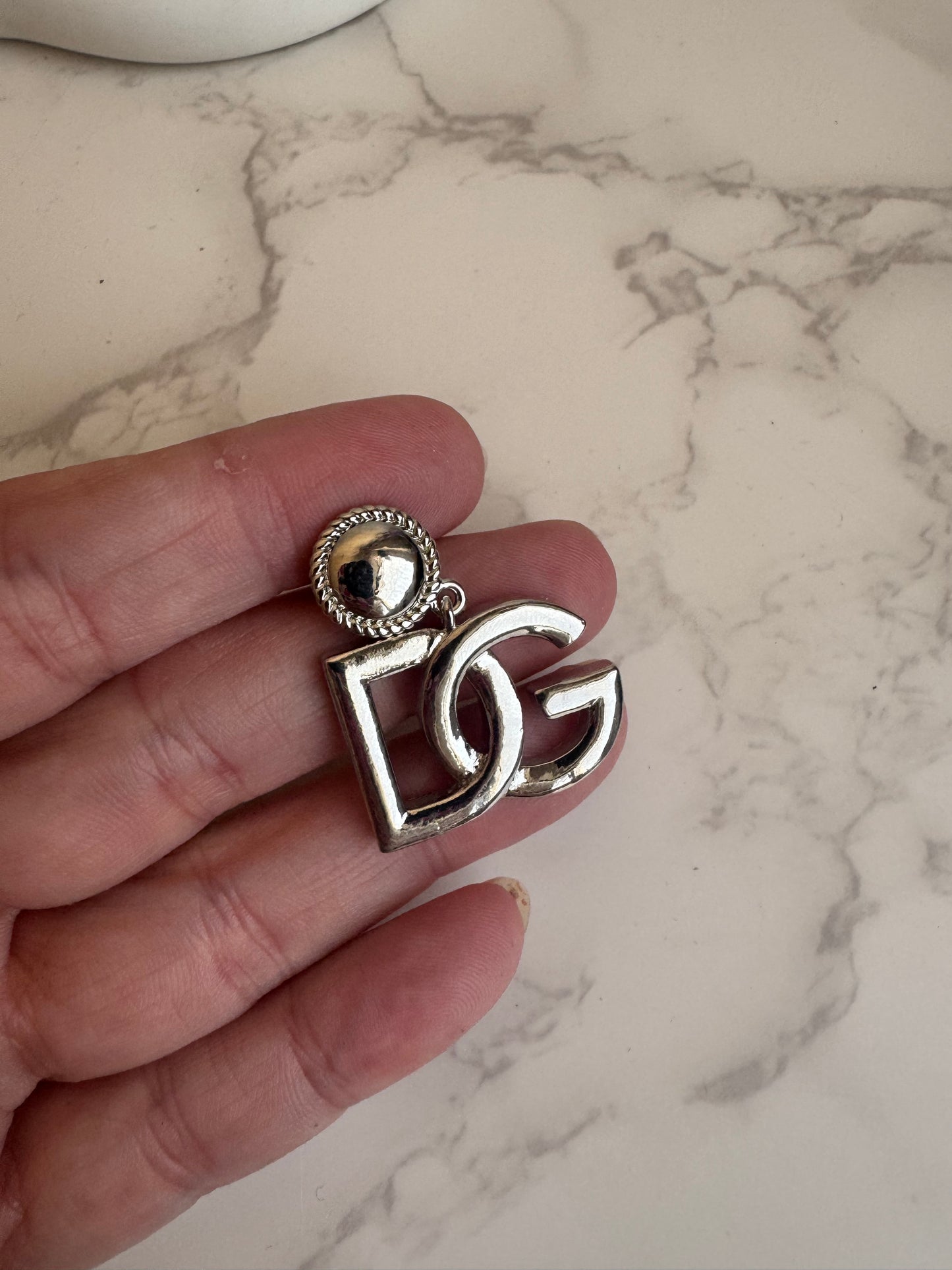 DG Bold Silver (Small)