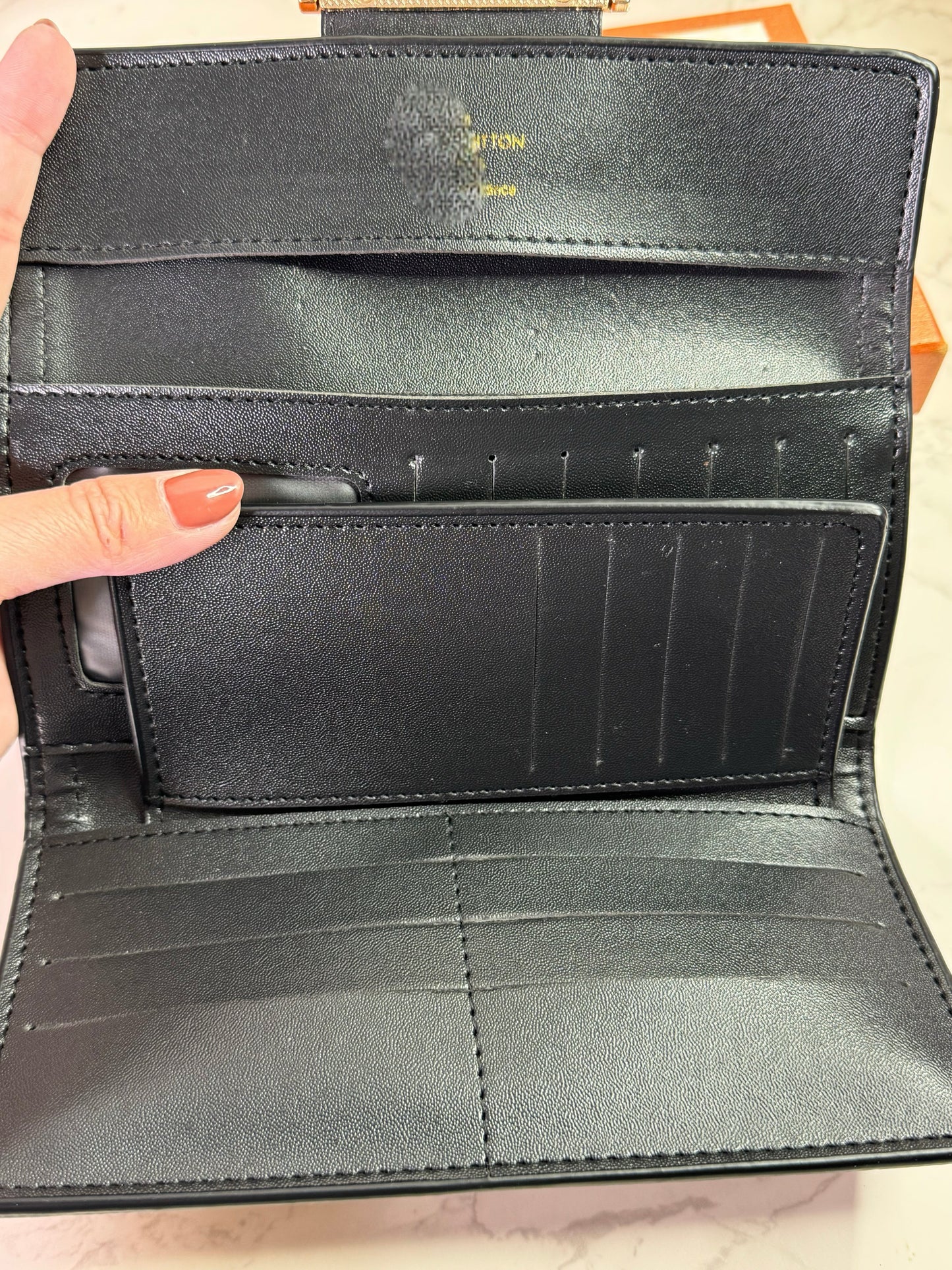 LOUIVA Gold Buckle