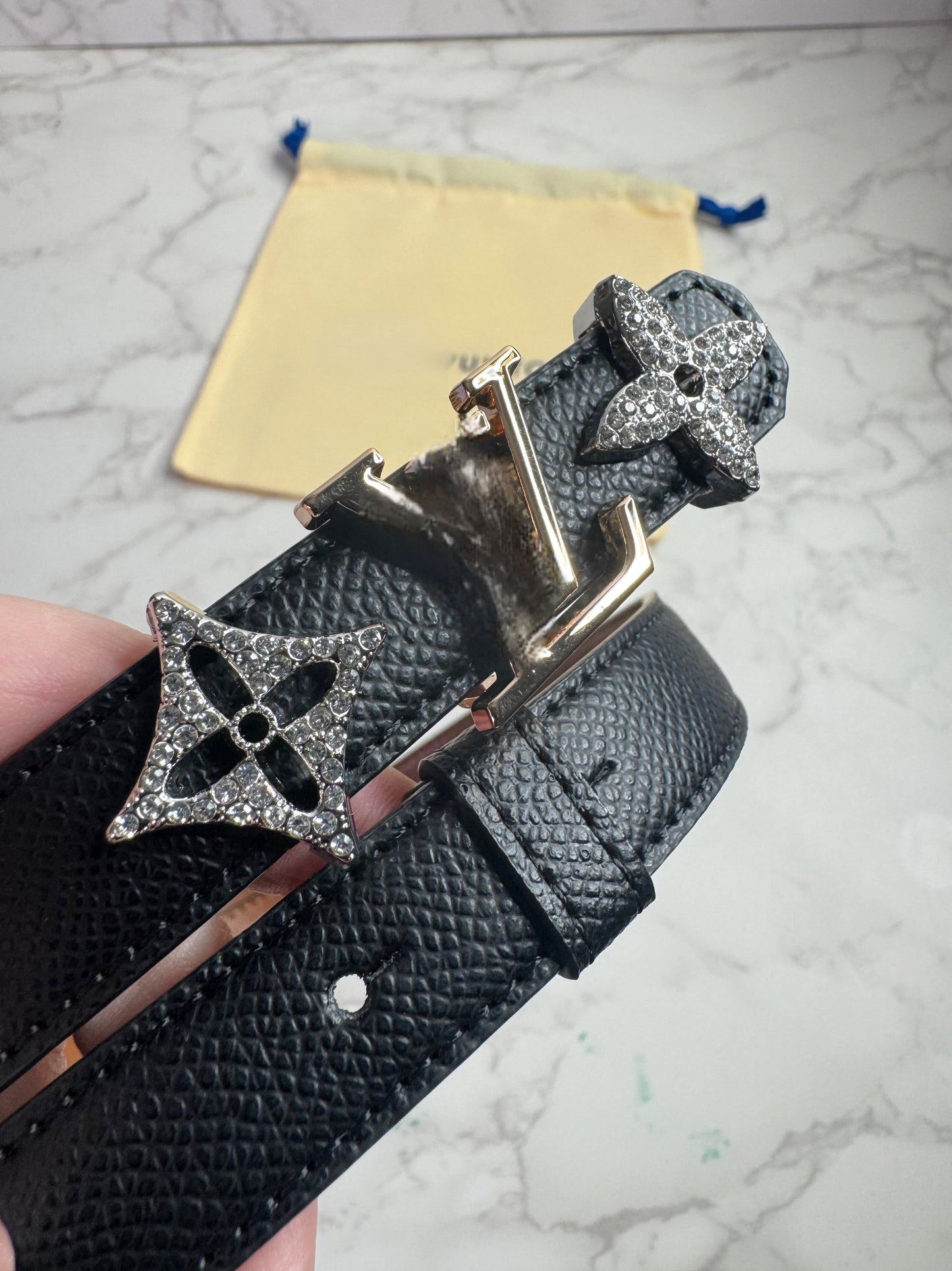 Louiva charms Belt