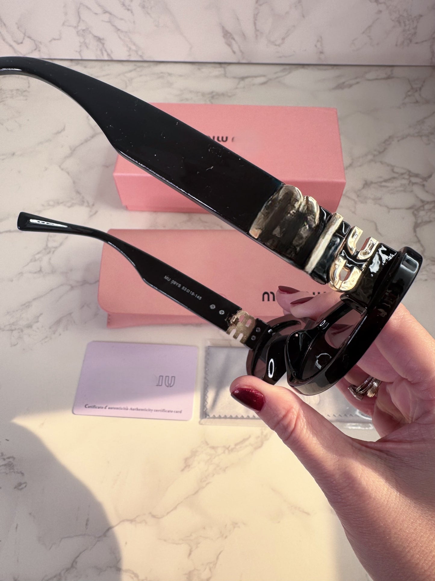 MIU Slim Sunglasses