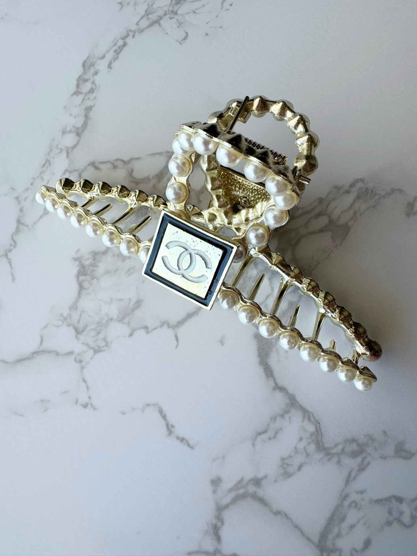 Coco & Pearls Hair Clip