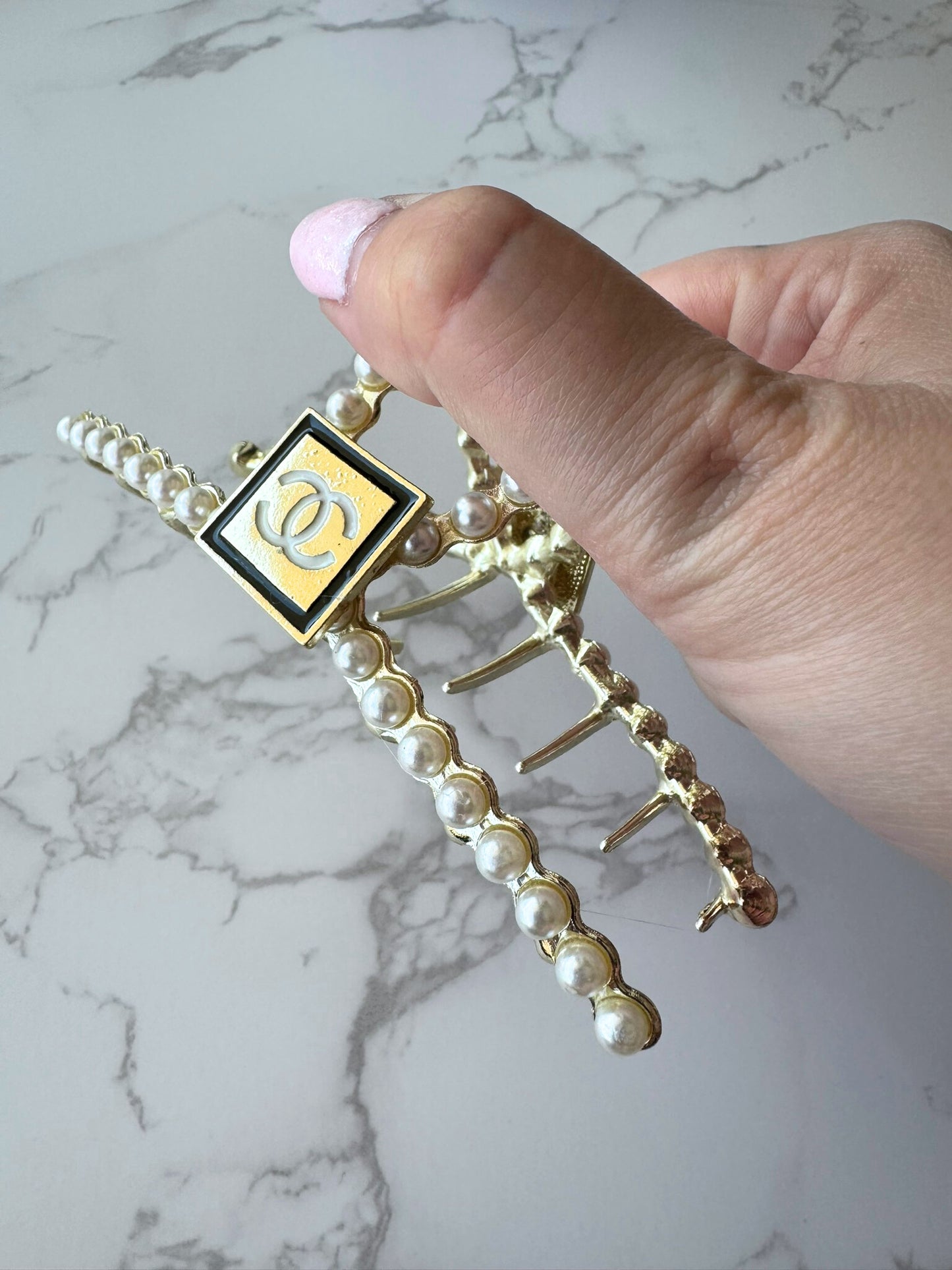 Coco & Pearls Hair Clip