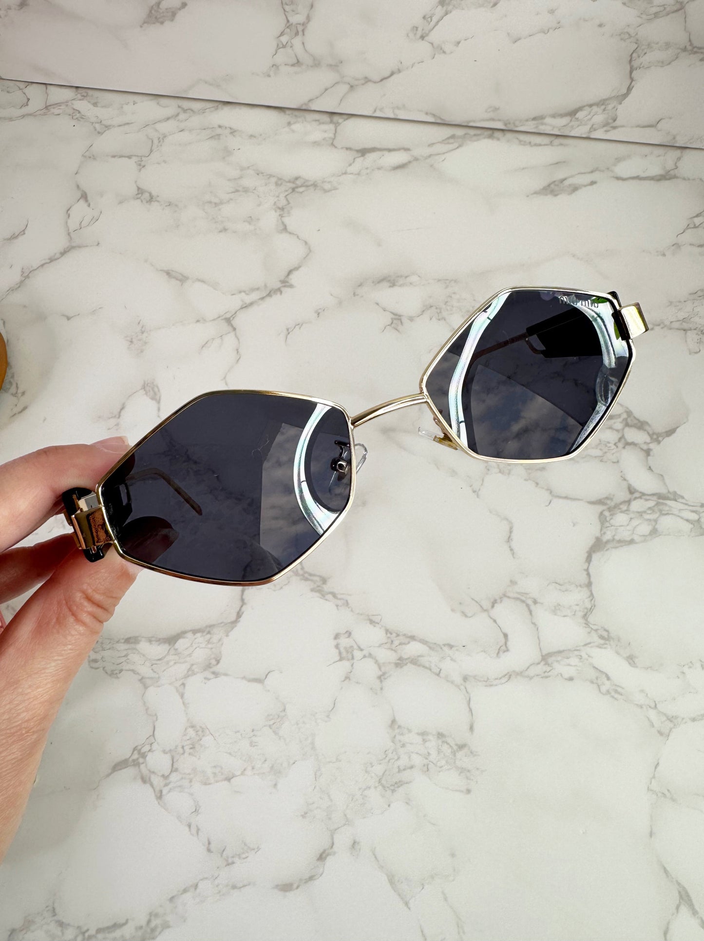 MIU Polygonal Sunglasses