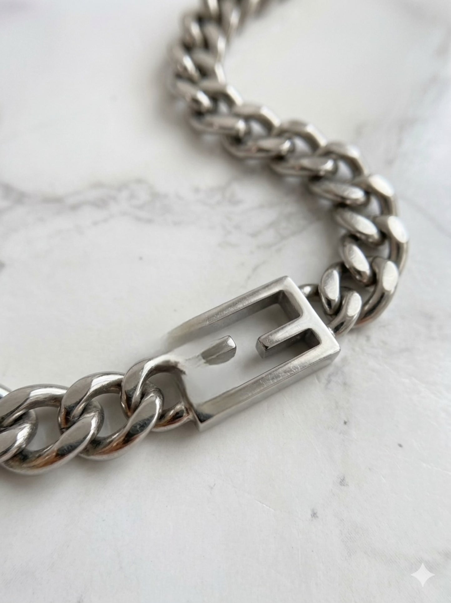 Fendia Bold Chain Κολιέ