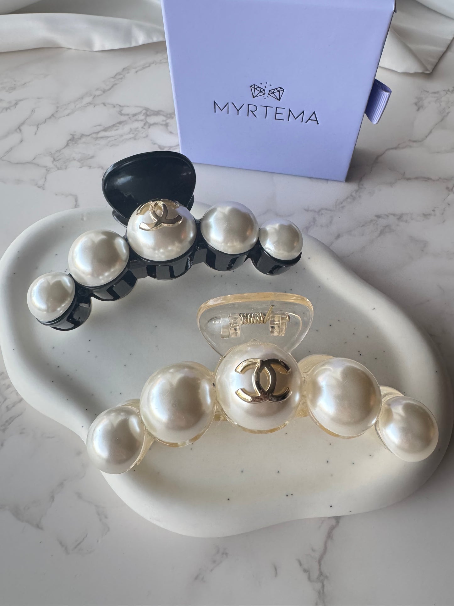 Chanel Pearl Fantasy Hair Clip
