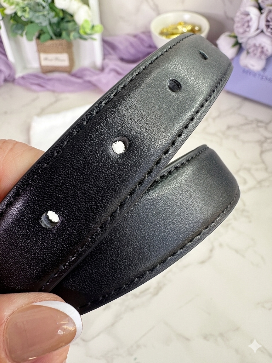 Preda Triangle Sparkly Belt