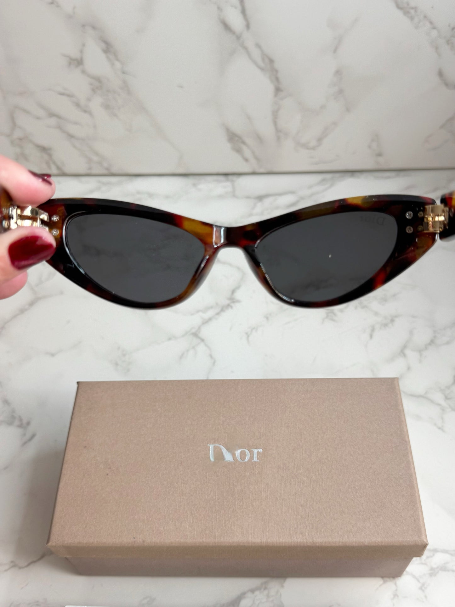 Diora Butterfly Slim Sunglasses