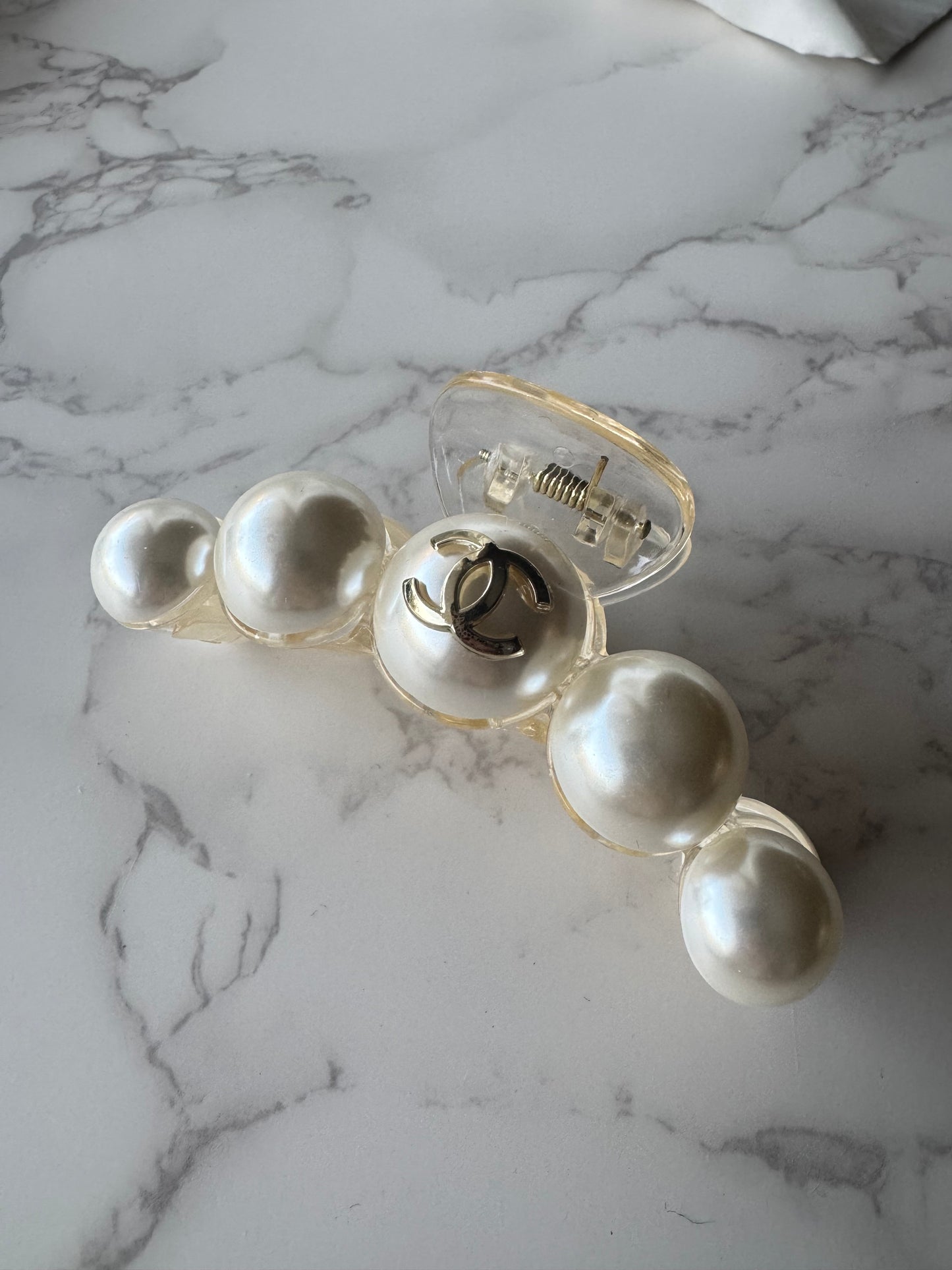 Chanel Pearl Fantasy Hair Clip