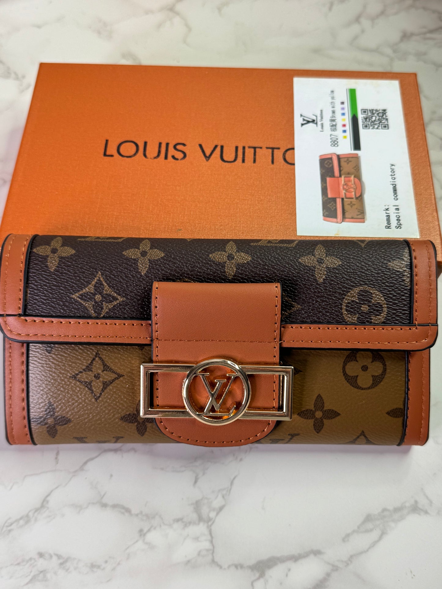 LOUIVA Gold Buckle