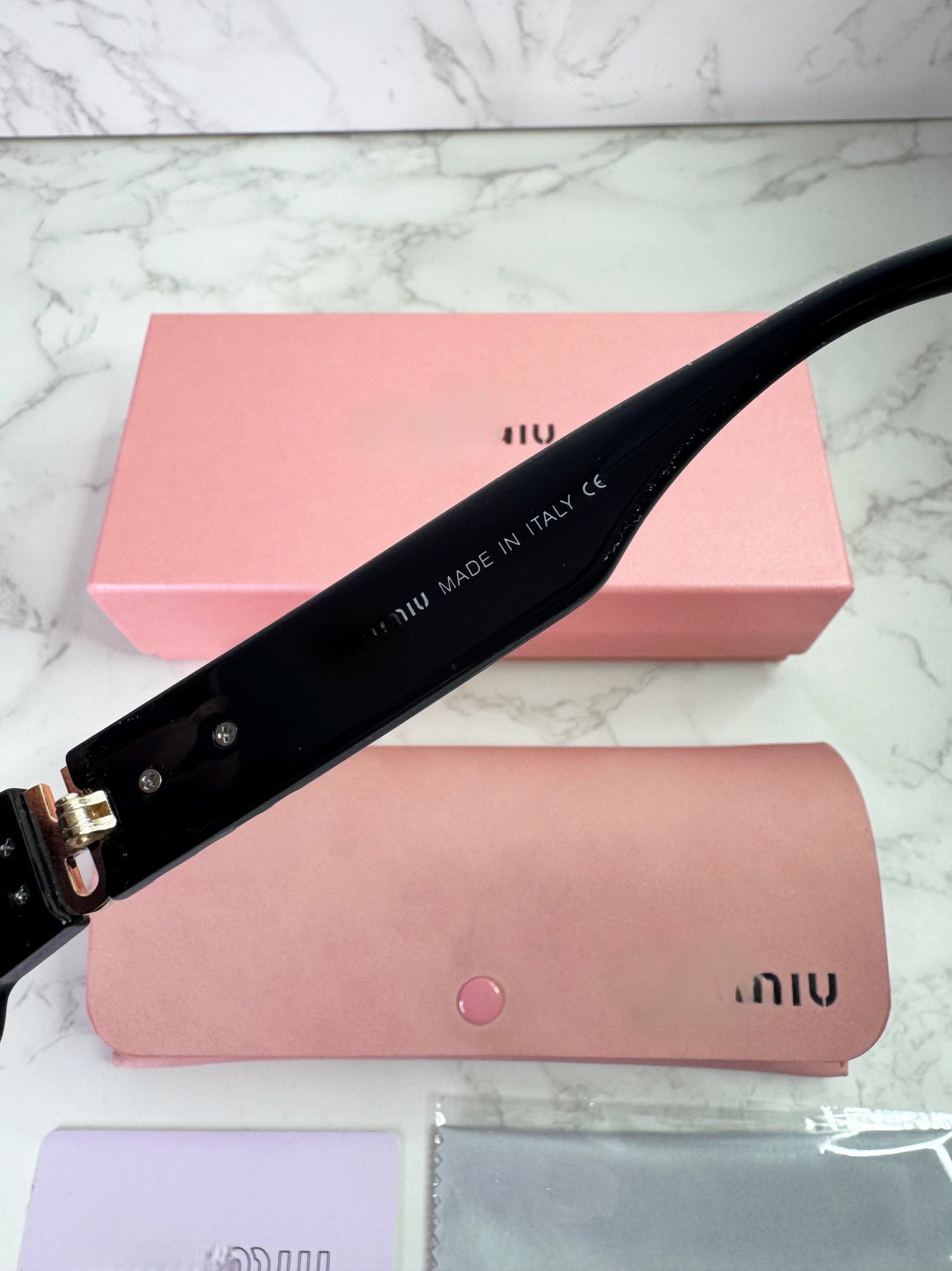 MIUu Elegant Sunglasses