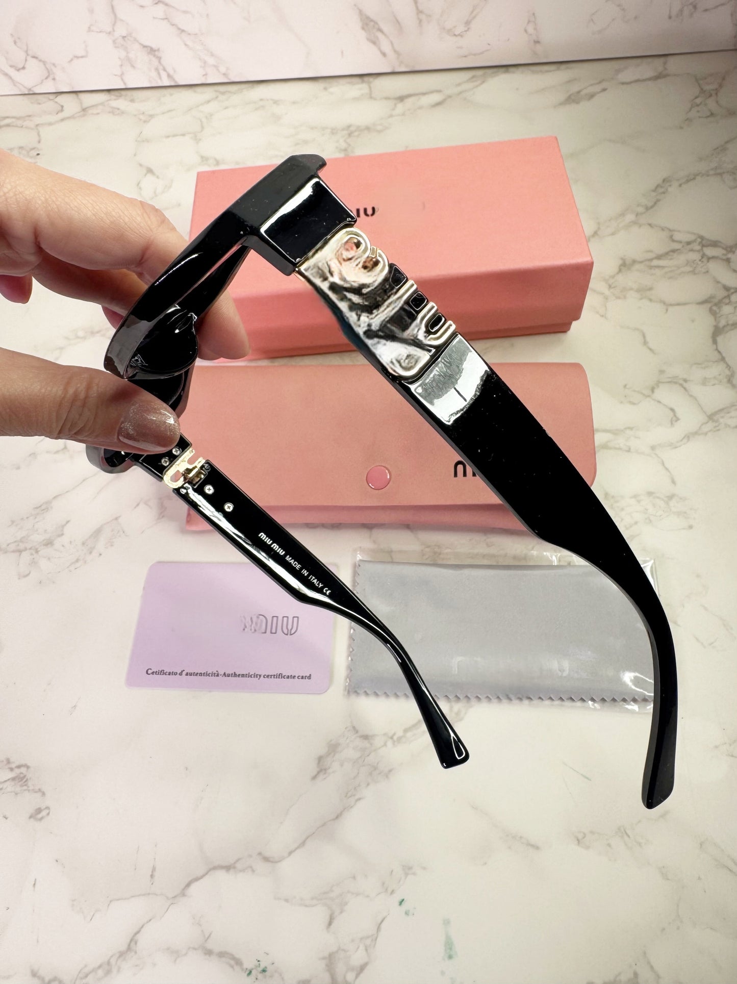 MIUu Elegant Sunglasses