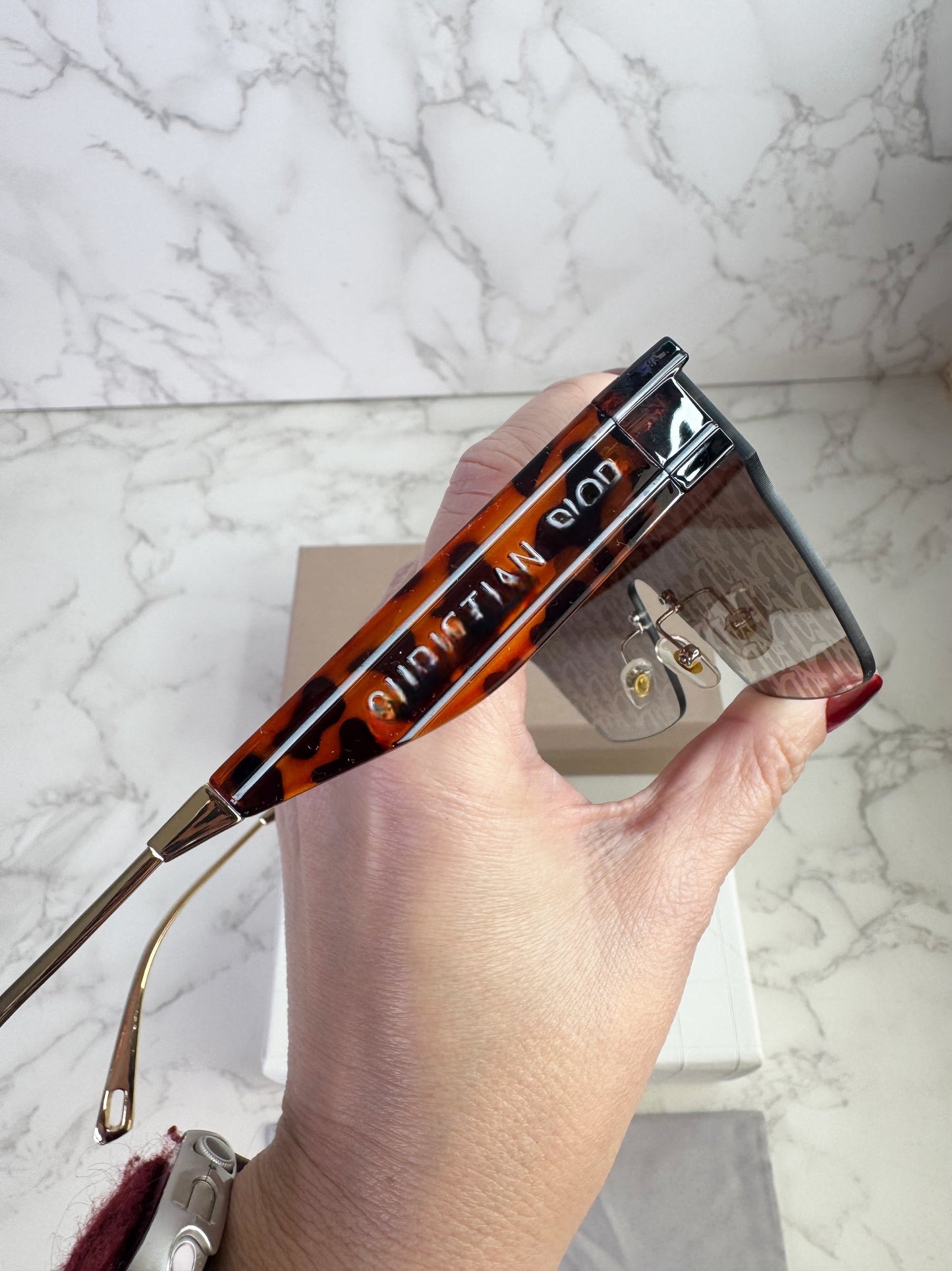 Diora Logo Print Sunglasses