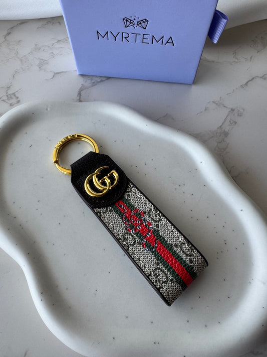 Gigi Snake Key Chain