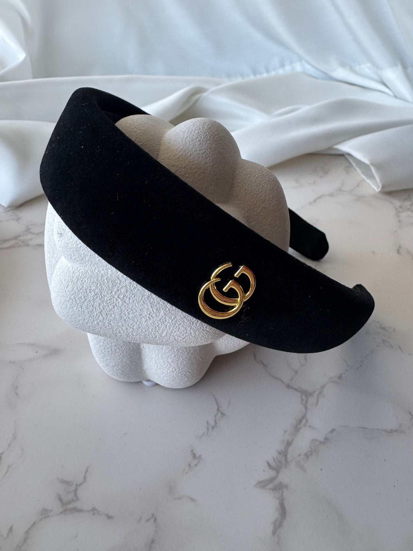 Gigi Velvet Στέκα