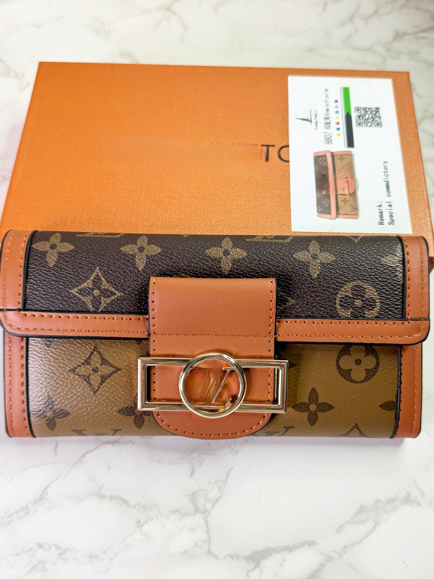LOUIVA Gold Buckle