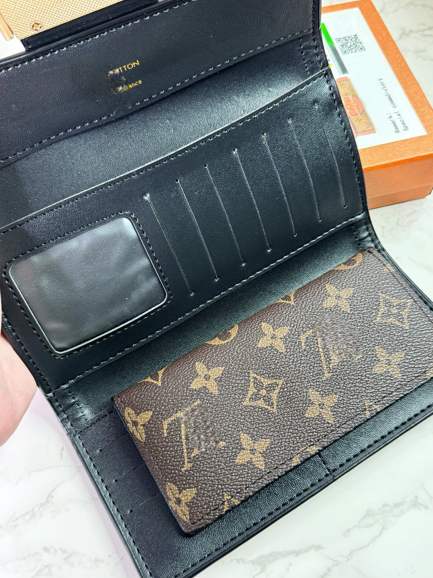LOUIVA Gold Buckle