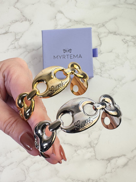 Gigi Χειροπέδα