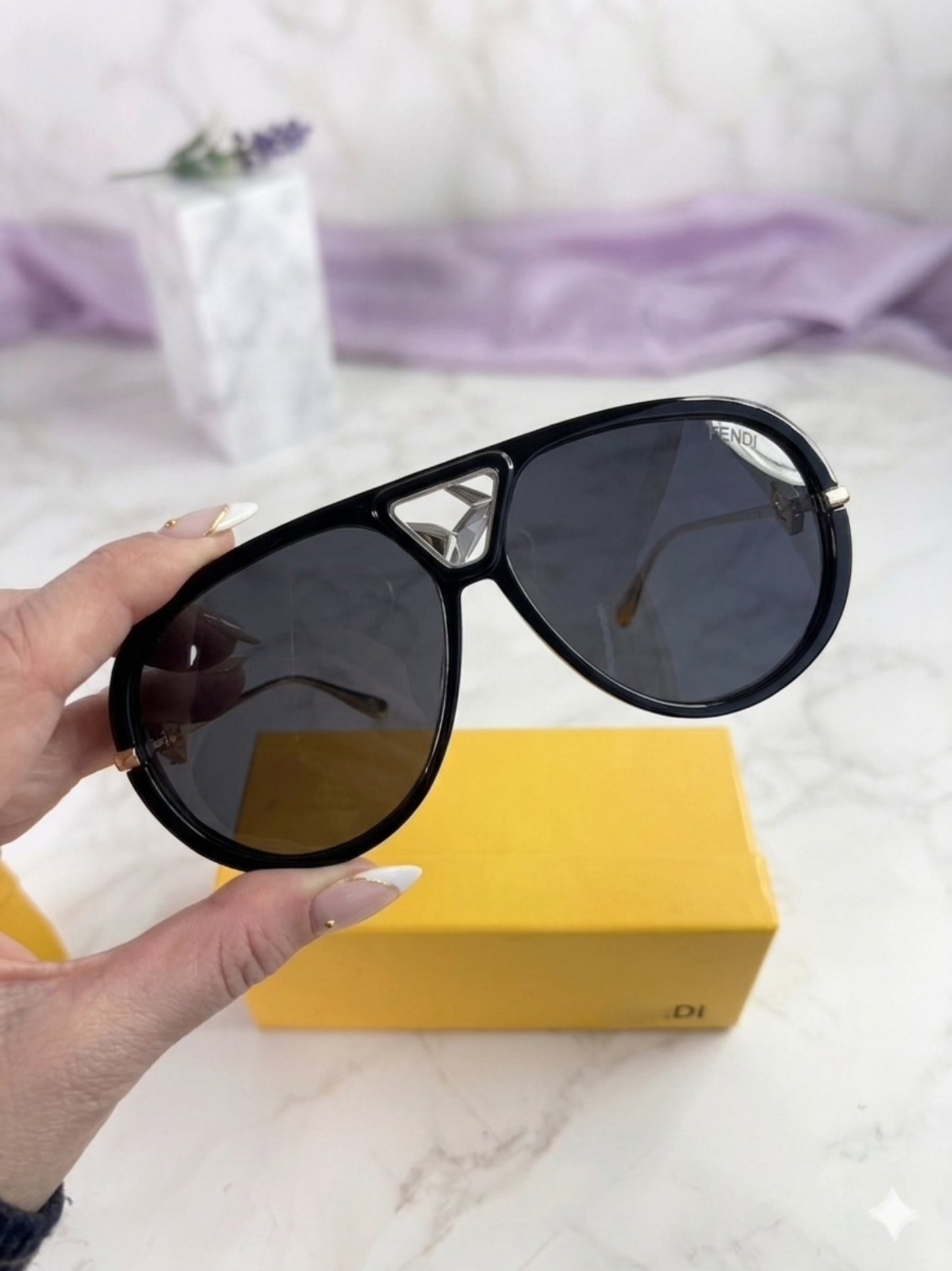 Fendia Aviator Sunglasses