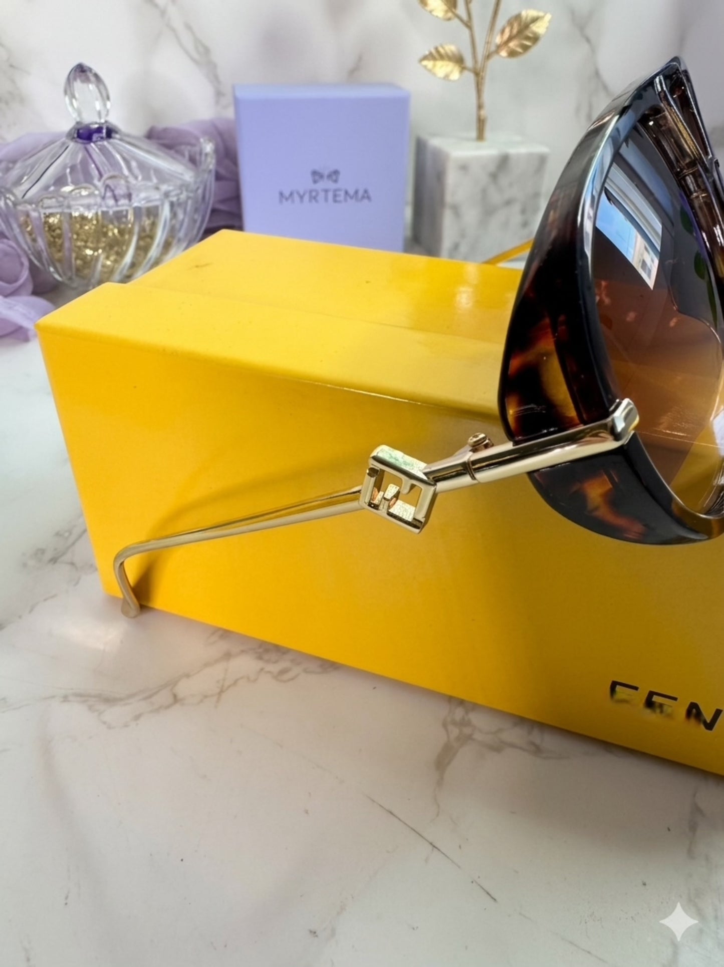 Fendia Aviator Sunglasses